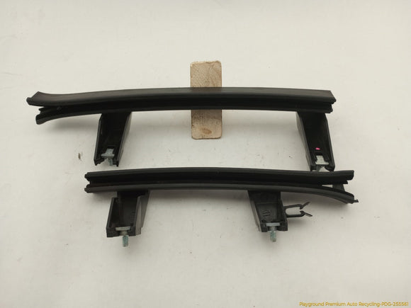 Fiat 500 Pair Of Front Left Door Window Guide Channels