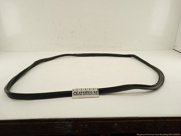 Fiat 500 Trunk Molding