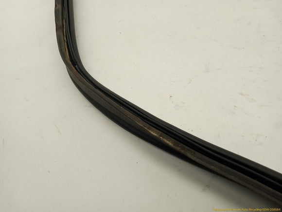 Fiat 500 Trunk Molding