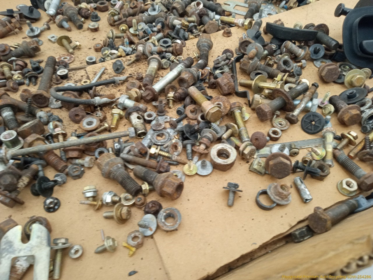 BMW 318ti Dismantling Hardware Fasteners Bolts & Nuts