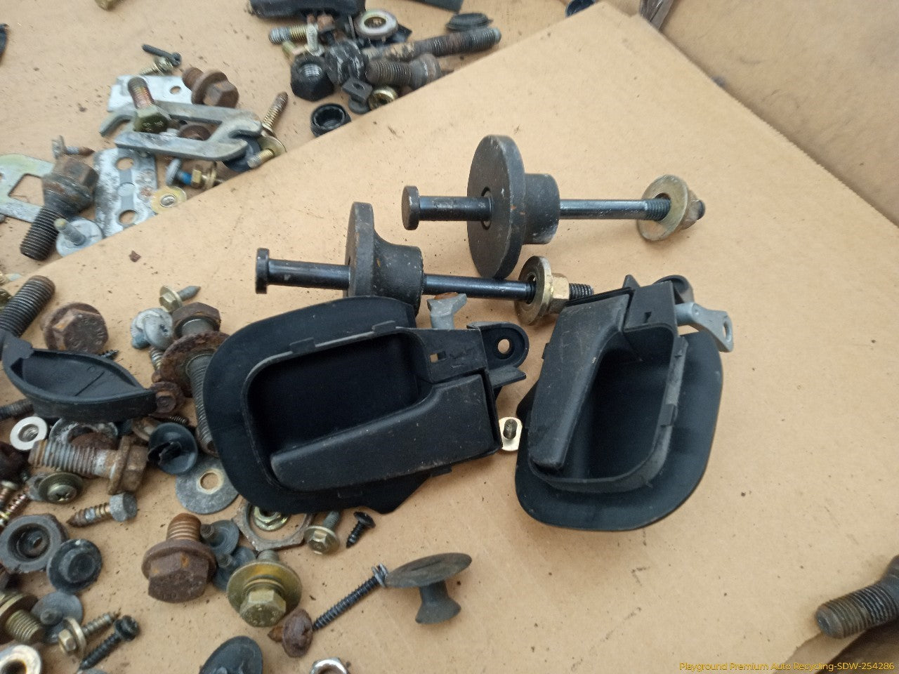 BMW 318ti Dismantling Hardware Fasteners Bolts & Nuts