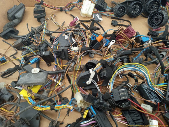 BMW 318ti Vehicle Wiring Pigtails