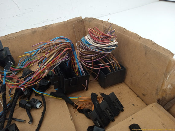 BMW 318ti Vehicle Wiring Pigtails