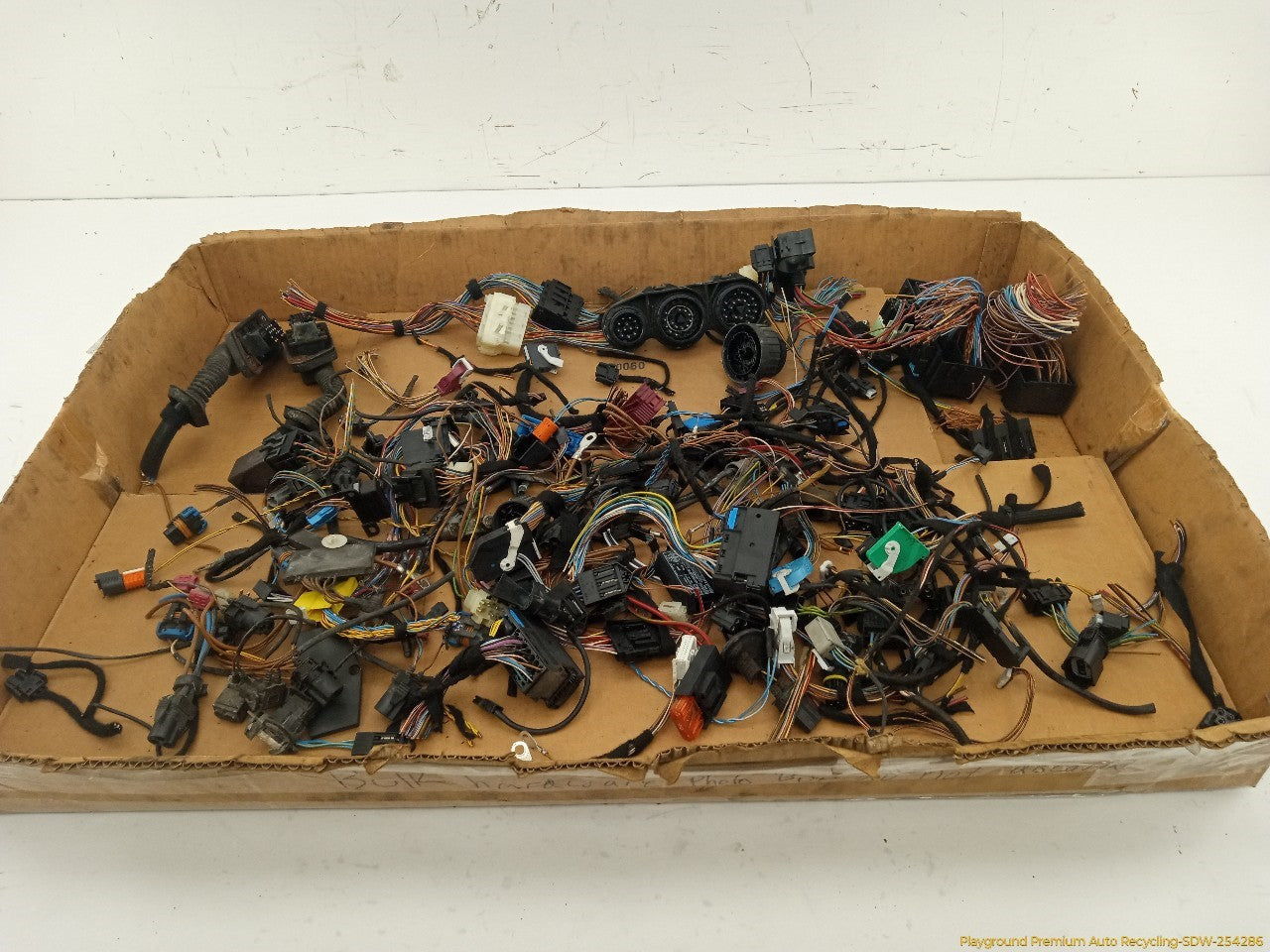 BMW 318ti Vehicle Wiring Pigtails