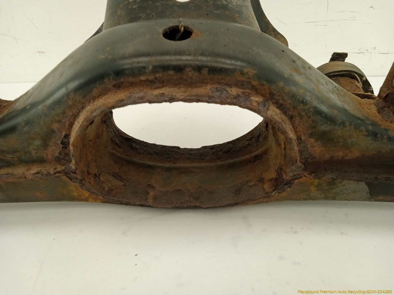 BMW 318ti Rear Crossmember Subframe