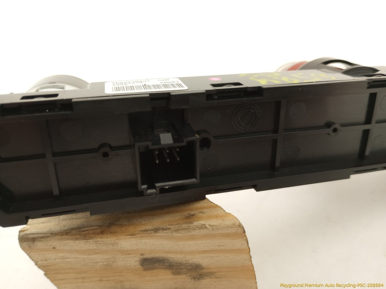 Fiat 500 Dashboard Control Switches