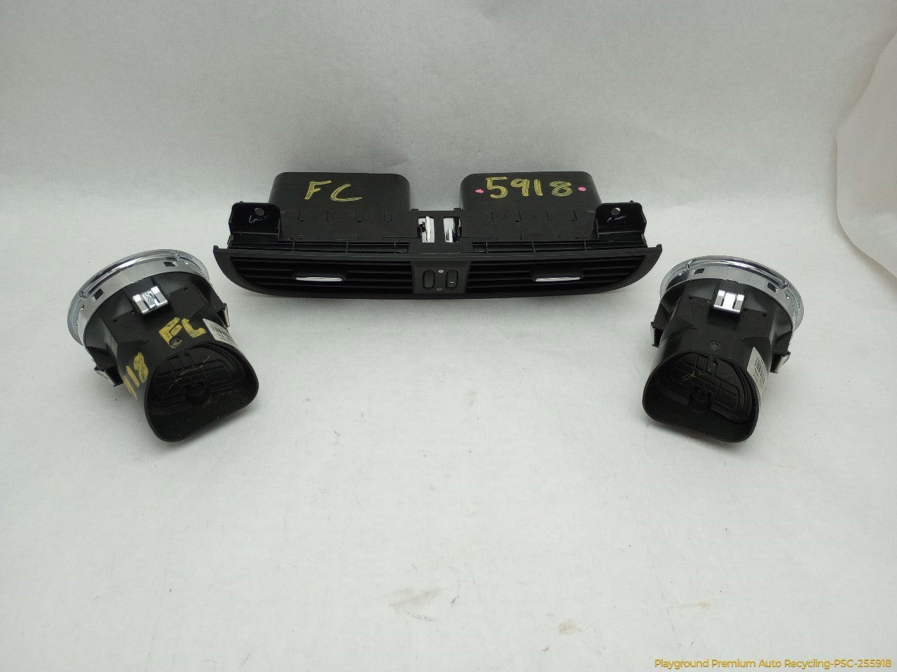 Fiat 500 Set Of Dashboard Air Vents - 0