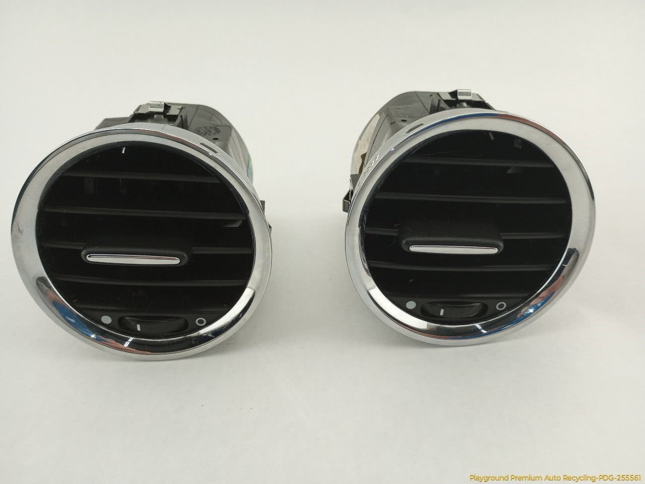 Fiat 500 Pair Of Dashboard Air Vents