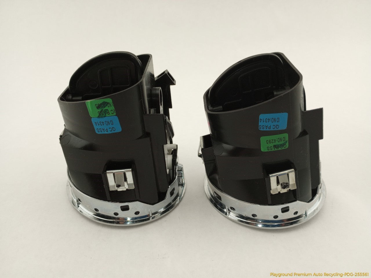 Fiat 500 Pair Of Dashboard Air Vents