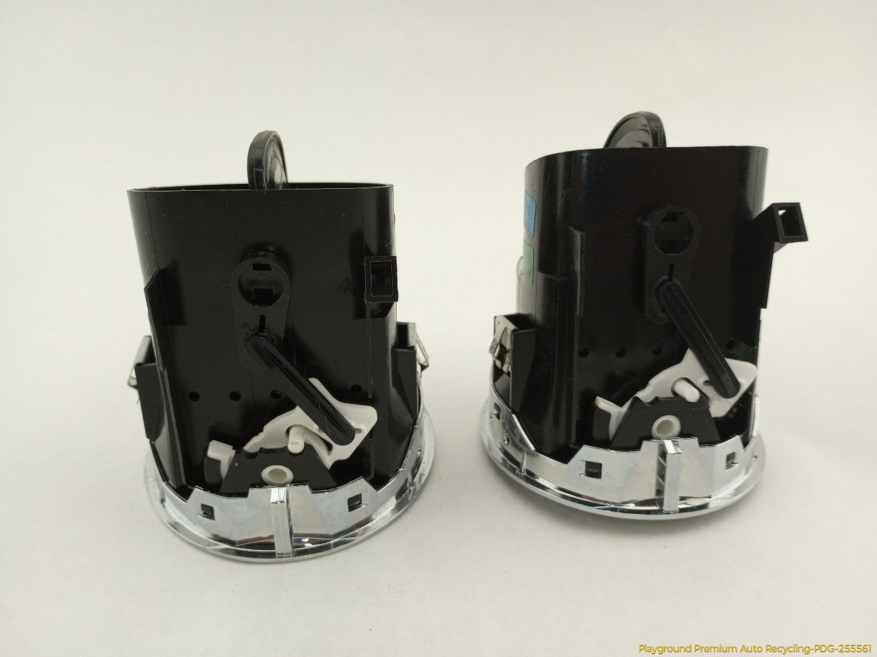 Fiat 500 Pair Of Dashboard Air Vents