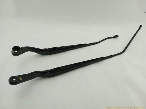 Fiat 500 Pair Of Windshield Wiper Arms