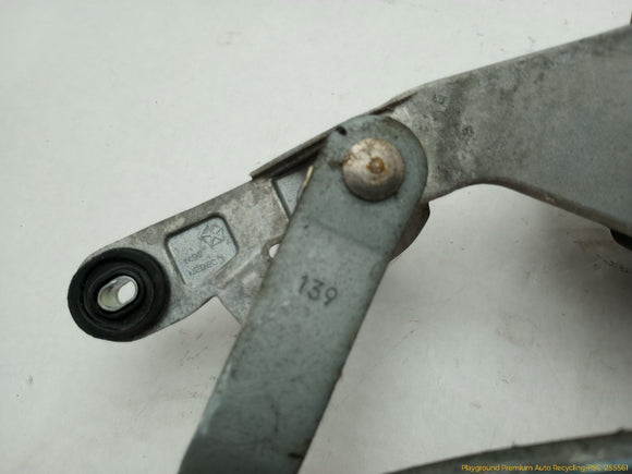 Fiat 500 Front Windshield Wiper Transmission & Motor