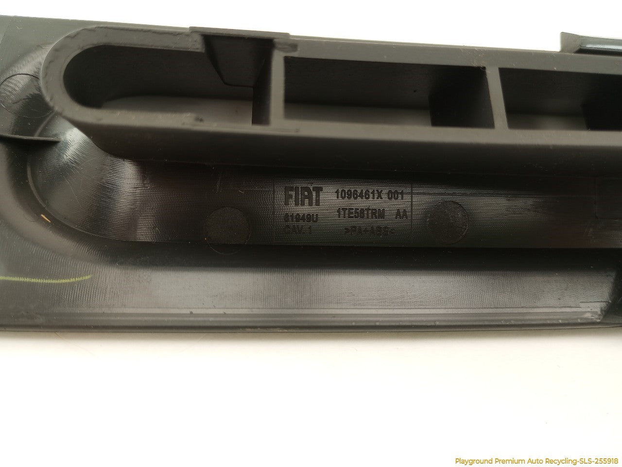 Fiat 500 Dashboard Defroster Vent Grille