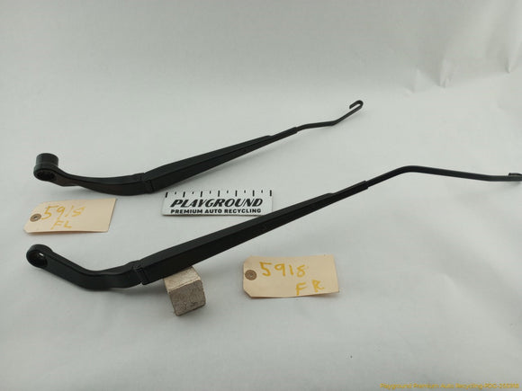 Fiat 500 Pair Of Windshield Wiper Arms