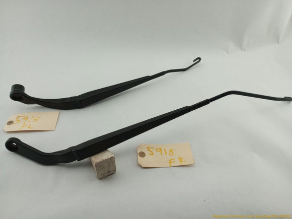Fiat 500 Pair Of Windshield Wiper Arms