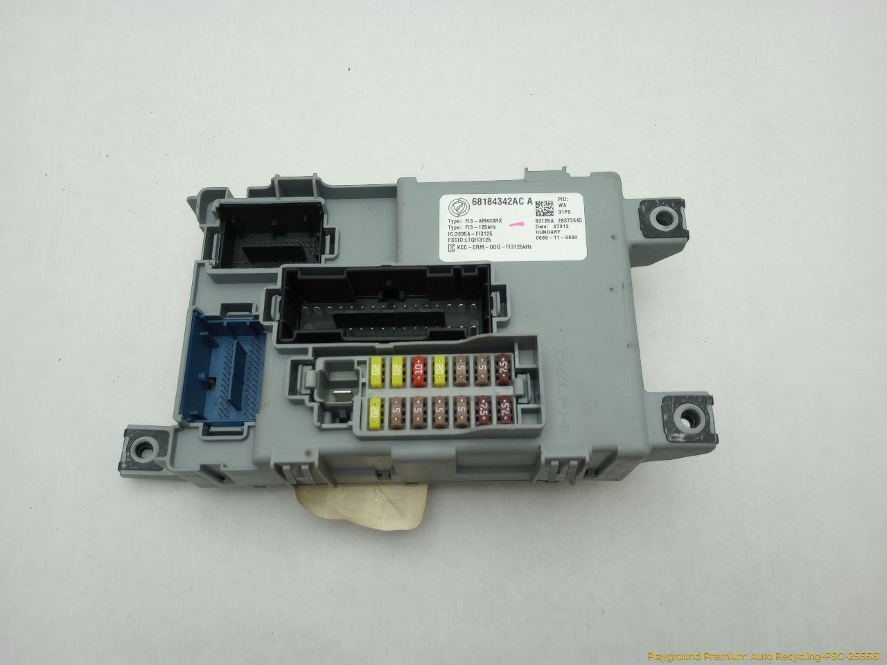 Fiat 500 Body Control Module Fuse Box - 0