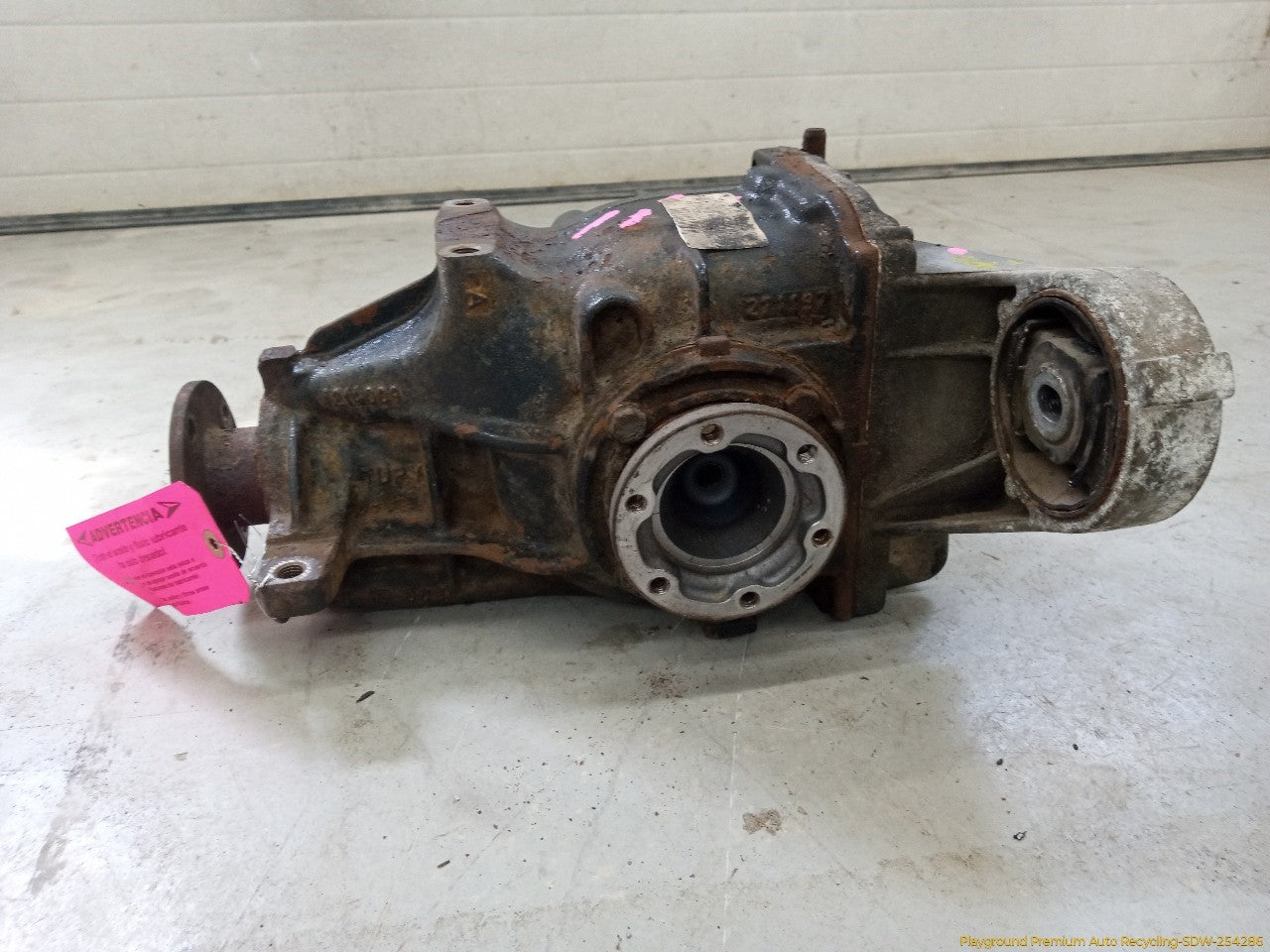 BMW 318ti Differential Carrier