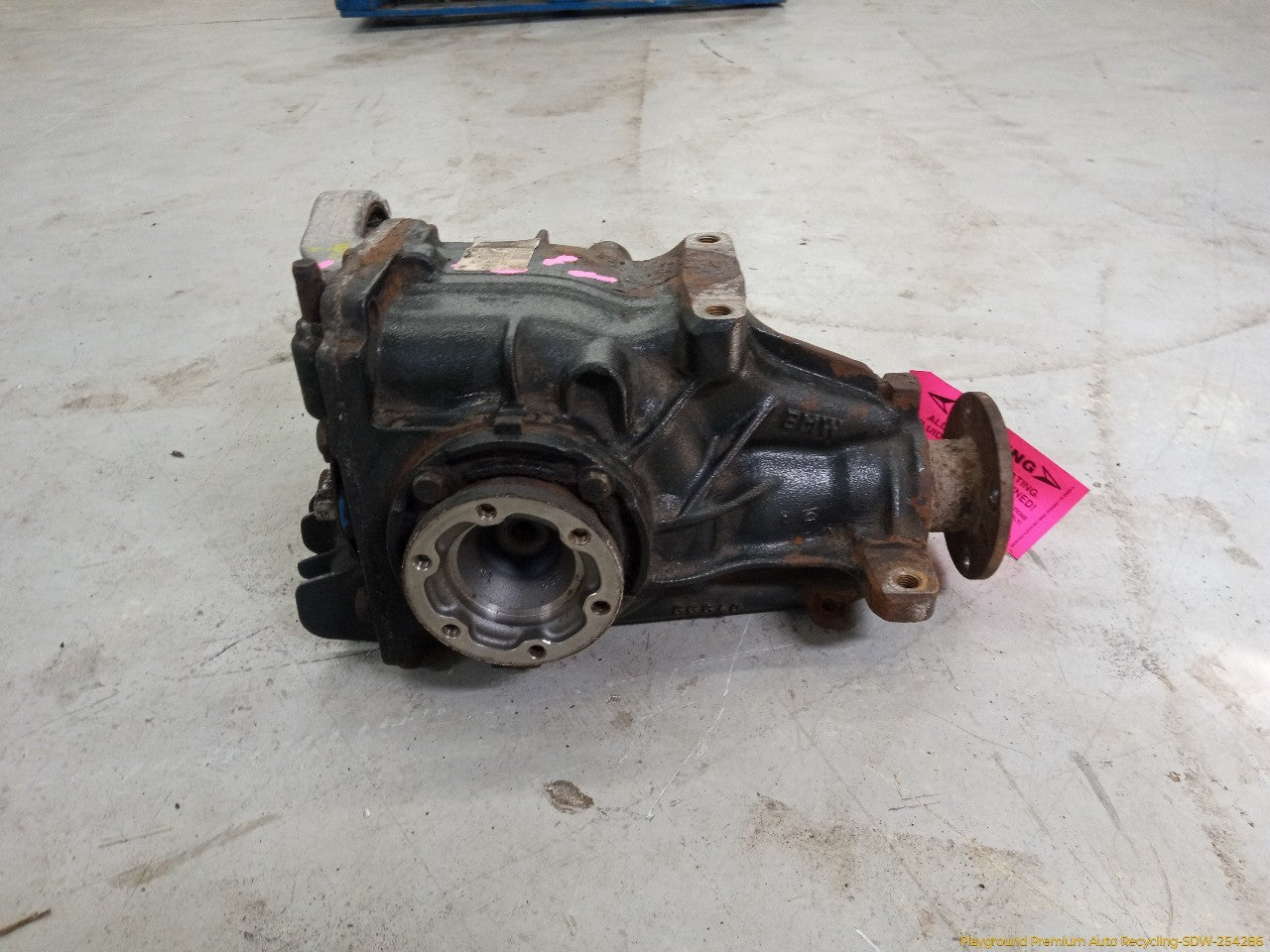 BMW 318ti Differential Carrier