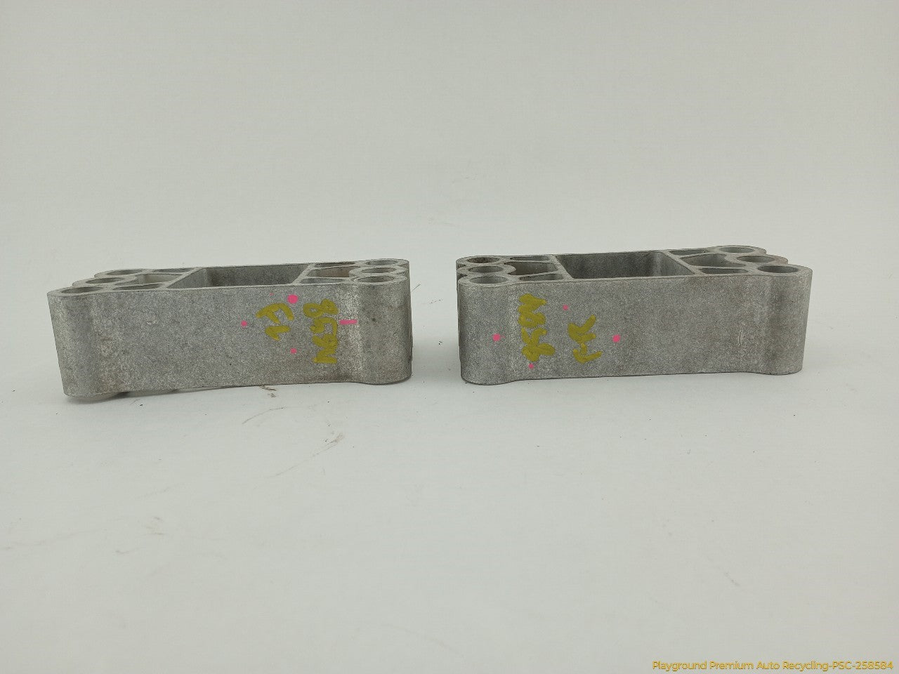 Fiat 500 Pair Of Front Bumper Mounting Brackets - 0