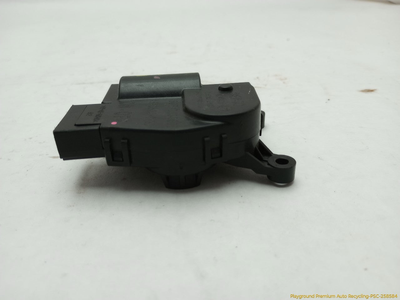 Fiat 500 Center Dash Air Vent Flap Actuator