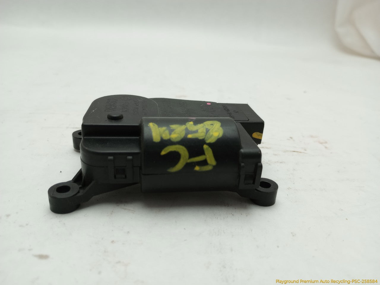 Fiat 500 Center Dash Air Vent Flap Actuator