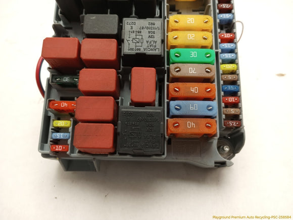 Fiat 500 Engine Fuse Box