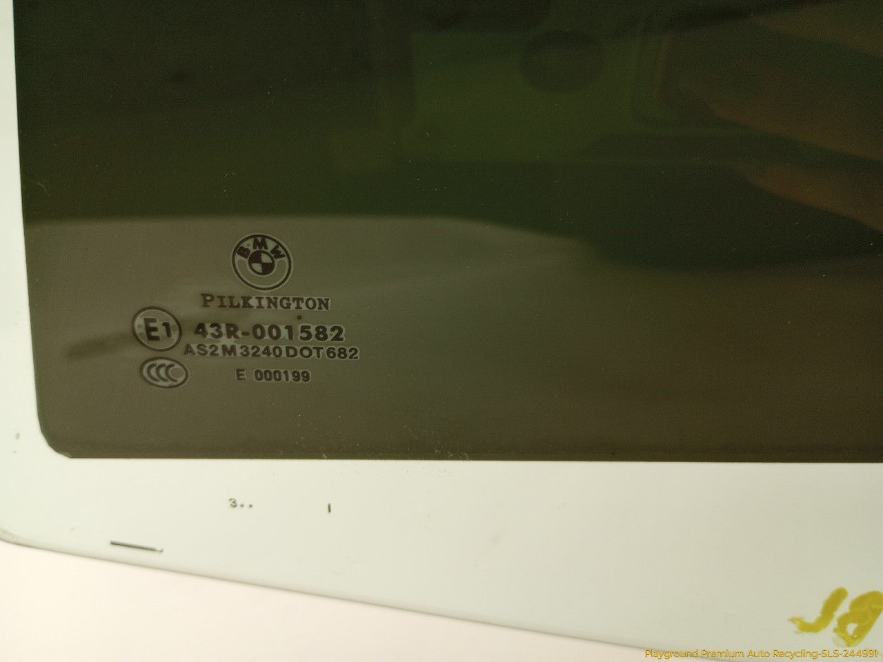 BMW 330XI Driver Left Rear Door Window Glass