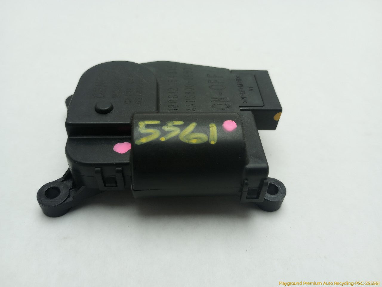 Fiat 500 Center Dash Air Vent Flap Actuator