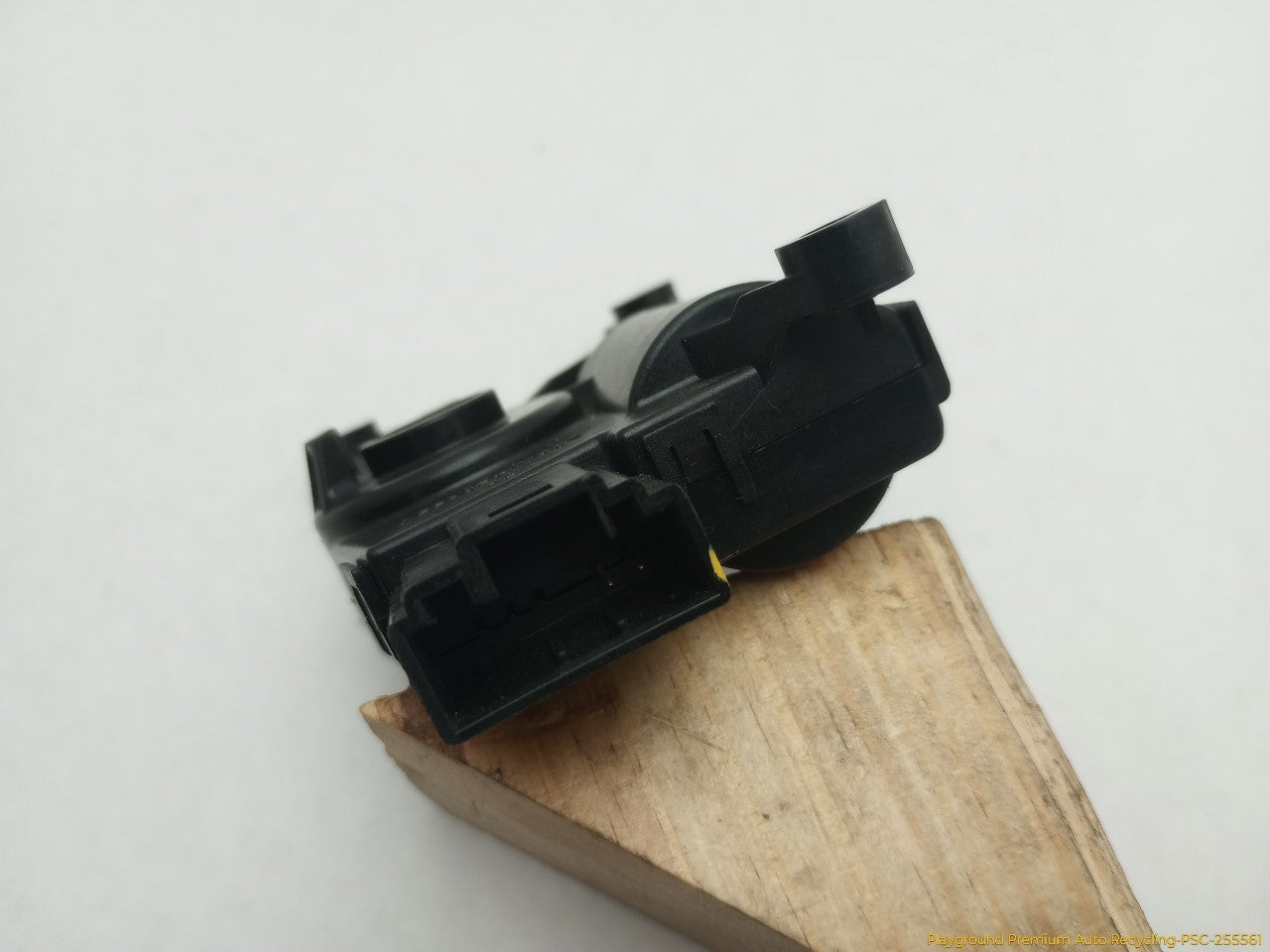 Fiat 500 Center Dash Air Vent Flap Actuator