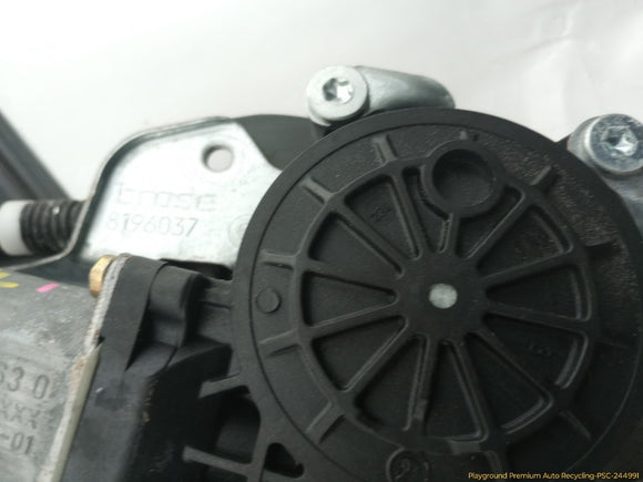 BMW 330XI Driver Left Front Door Window Regulator