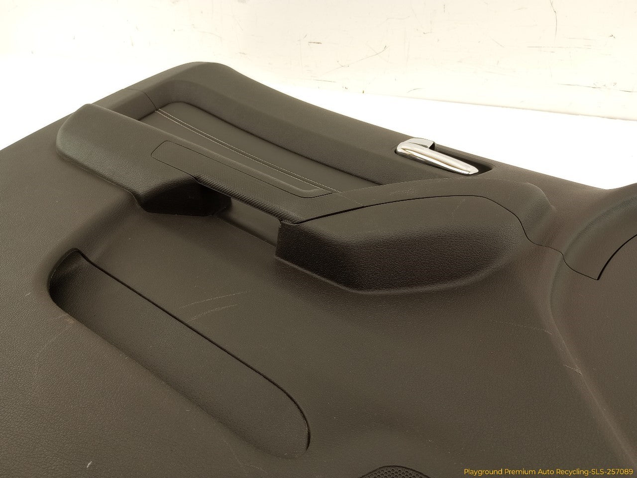Hummer H3 Driver Left Front Door Trim