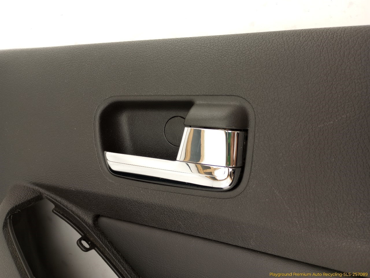 Hummer H3 Passenger Right Front Door Trim