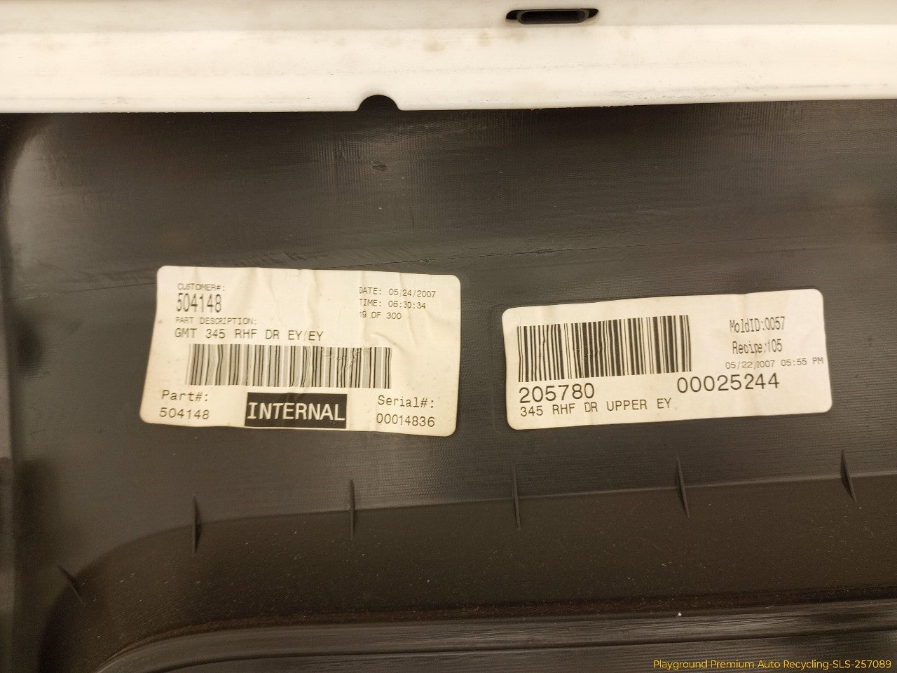 Hummer H3 Passenger Right Front Door Trim