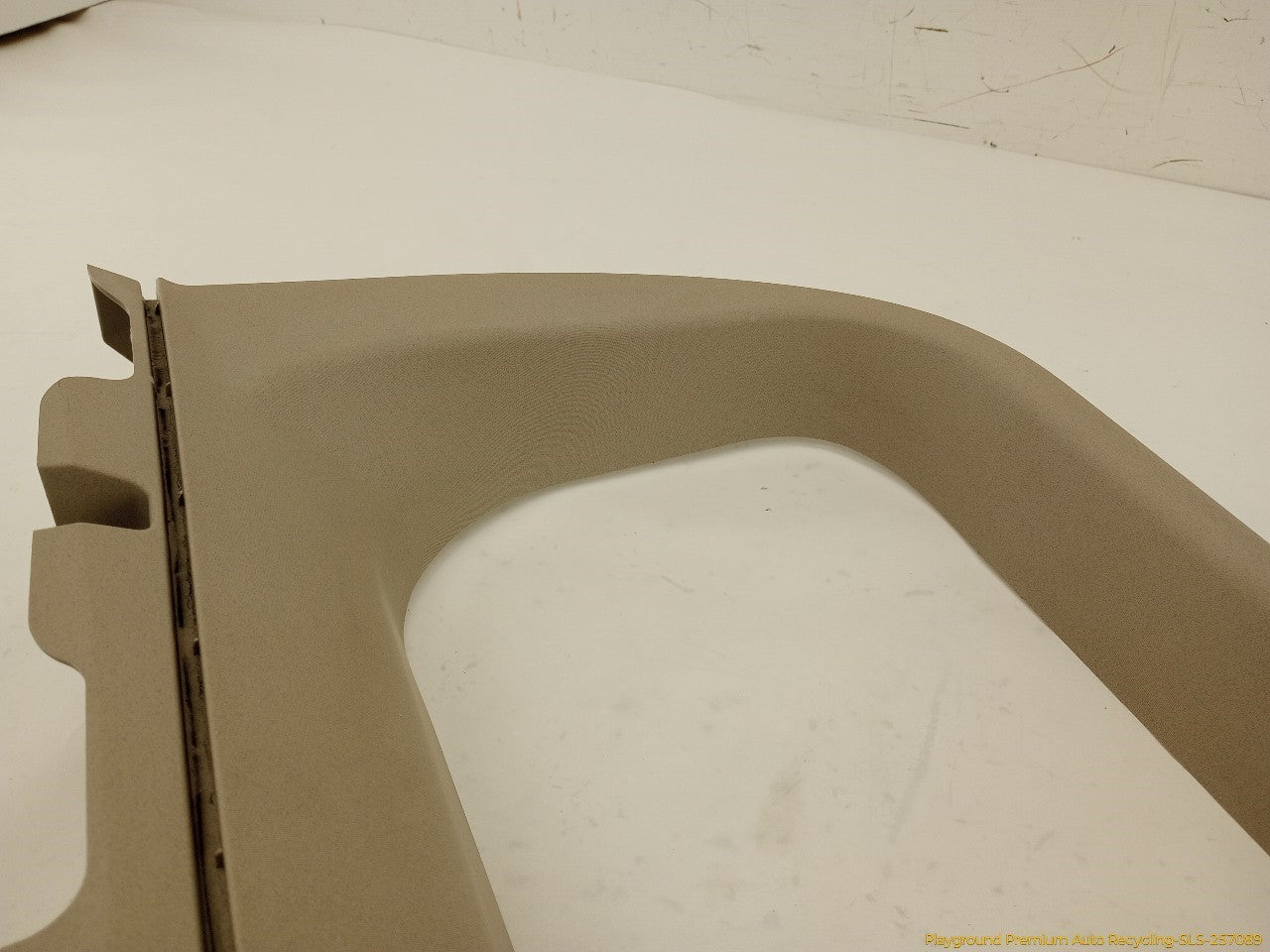 Hummer H3 Upper Trunk Lid Trim