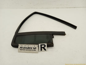 Hummer H3 Passenger Right Rear Door Vent Glass