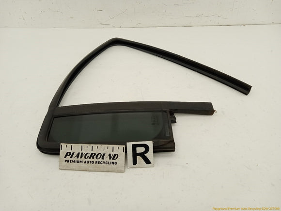 Hummer H3 Passenger Right Rear Door Vent Glass