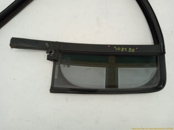 Hummer H3 Passenger Right Rear Door Vent Glass