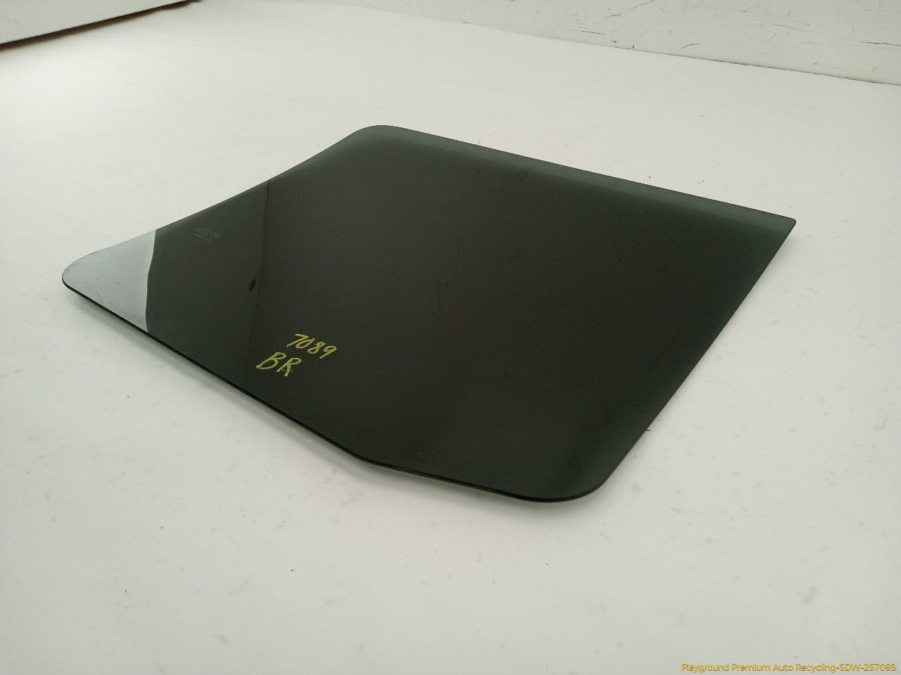 Hummer H3 Passenger Right Rear Door Window Glass