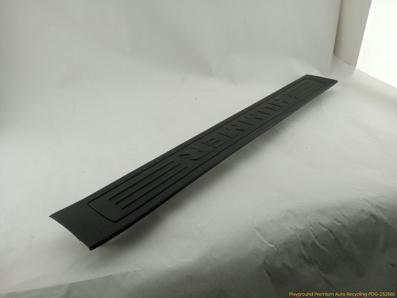Hummer H3 Trunk Sill Scuff Plate Trim