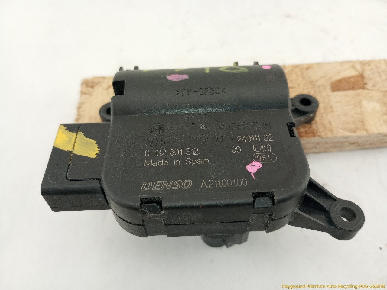 Fiat 500 Center Dash Air Vent Flap Actuator