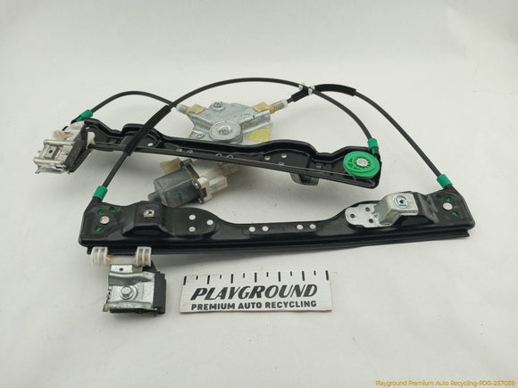 Hummer H3 Passenger Right Front Door Window Regulator