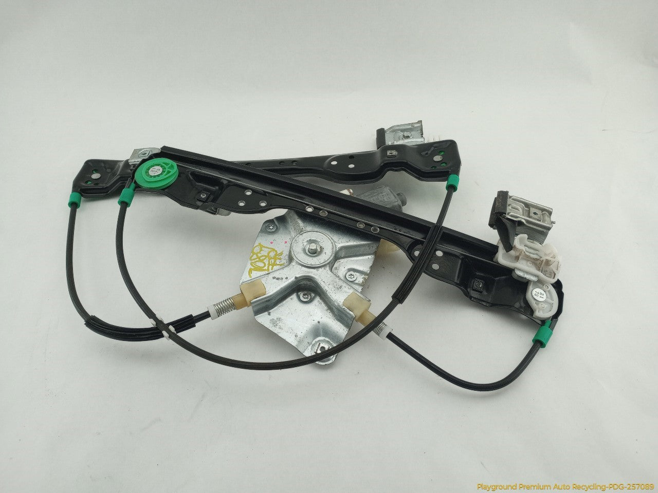 Hummer H3 Passenger Right Front Door Window Regulator