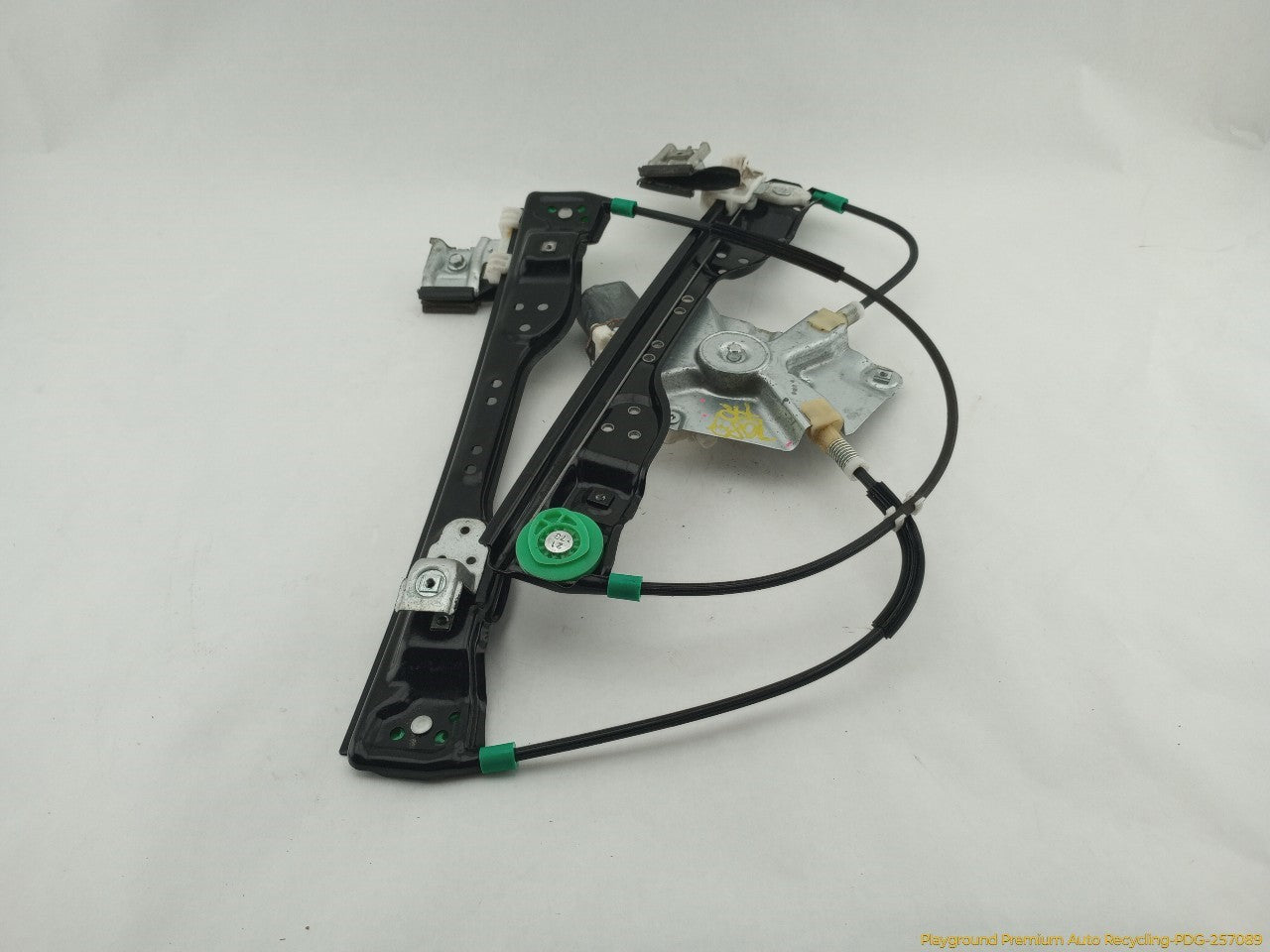 Hummer H3 Passenger Right Front Door Window Regulator