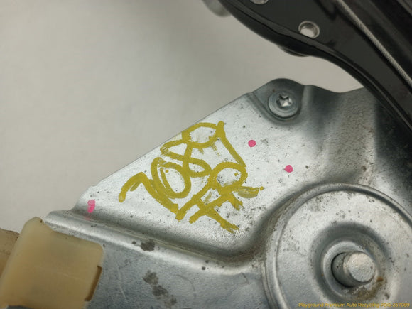 Hummer H3 Passenger Right Front Door Window Regulator