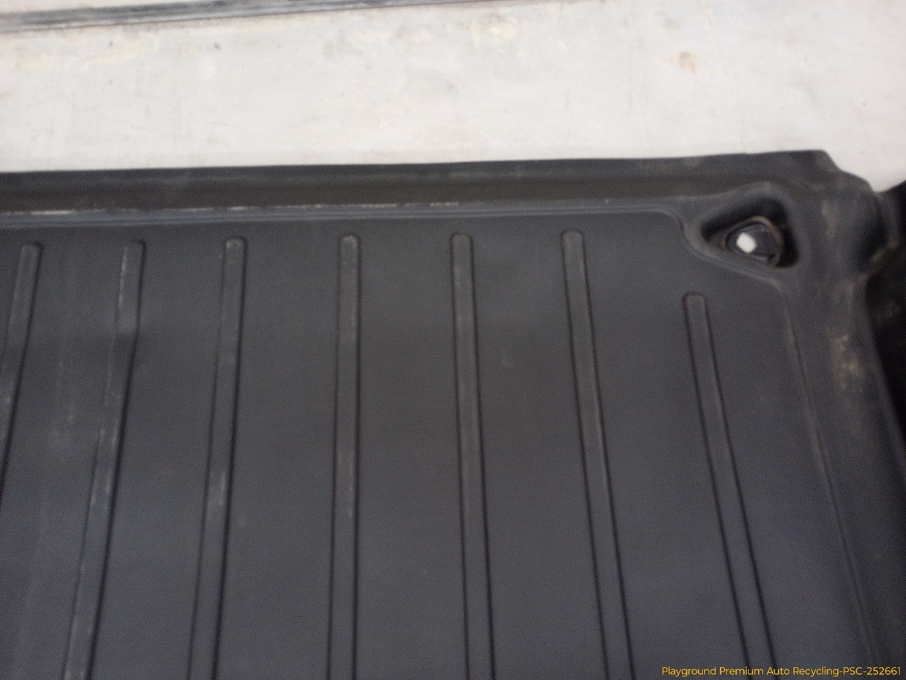 Hummer H3 Trunk Floor Mat