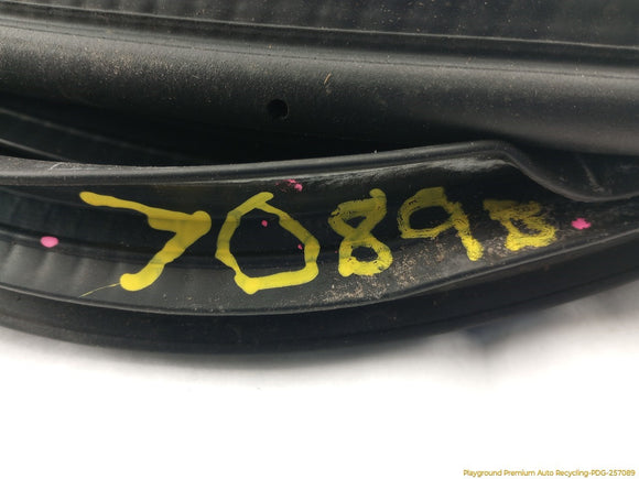 Hummer H3 Pair Of Tailgate Molding Seals