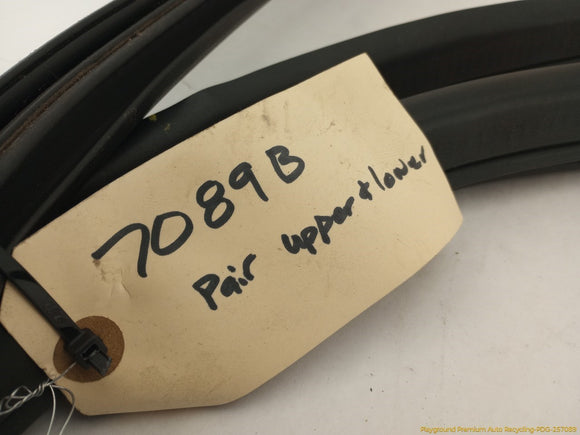 Hummer H3 Pair Of Tailgate Molding Seals