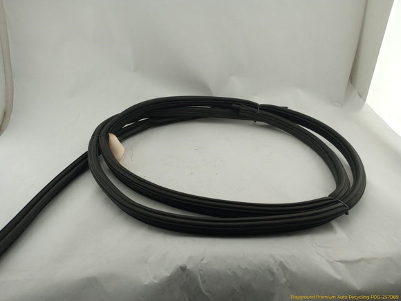 Hummer H3 Pair Of Tailgate Molding Seals