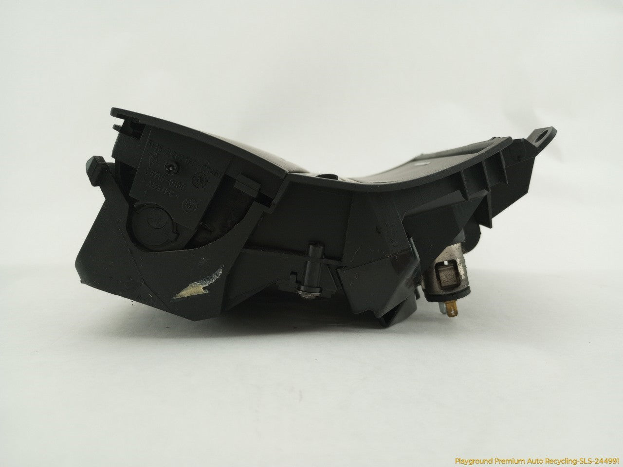 BMW 330XI Front Center Console Storage