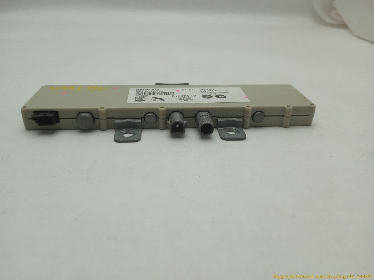BMW 330XI Radio Antenna Amplifier Signal Booster